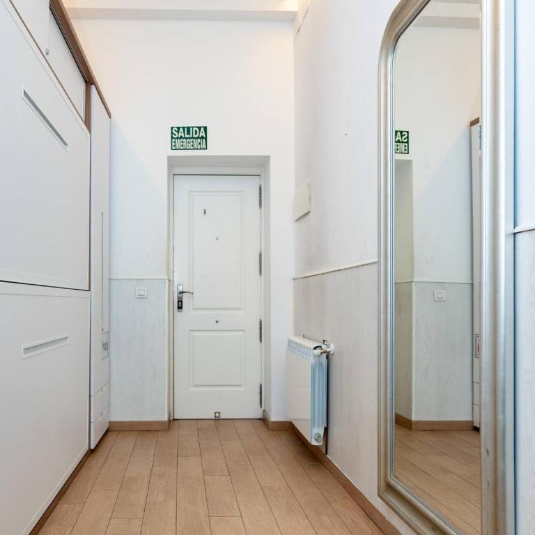 Modern and spacious-2Bedrooms 1Bathroom-Malasaña - Apartment - 17