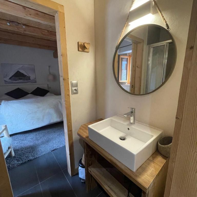 Luxurious Chalet Apartments - Chalet Serendipité - Penthouse - 18