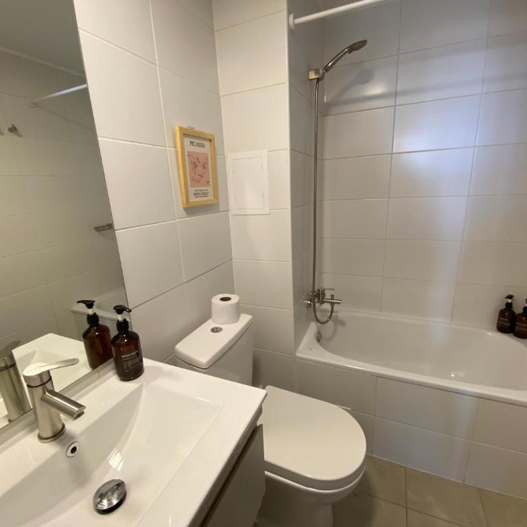 Bello Departamento 2D2B - Estacionamiento Gratuito - Apartamento de 2 dormitorios - 9