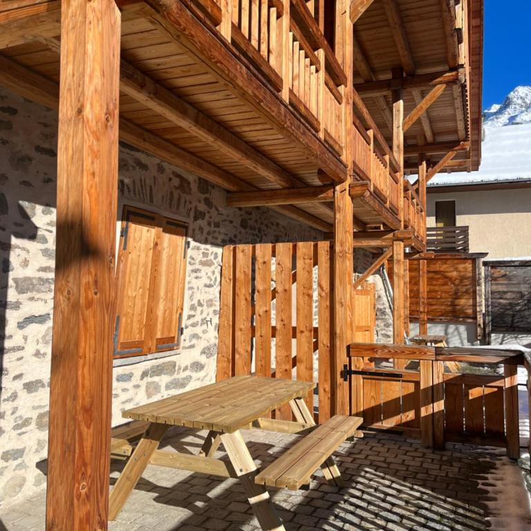 Luxurious Chalet Apartments - Chalet Serendipité - Appartement en Duplex - 14