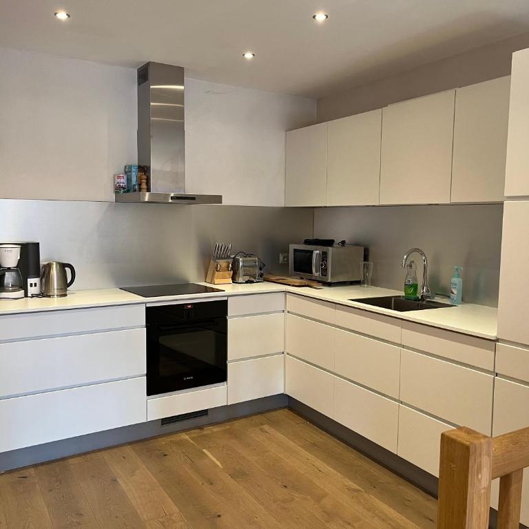 Luxurious Chalet Apartments - Chalet Serendipité - Appartement en Duplex - 23