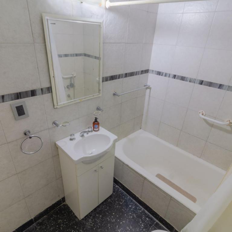 Check and Home - Casino - 6 huéspedes frente a la playa y casino - Apartamento de 2 dormitorios - 9