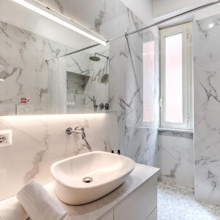Trevi Beau Boutique Hotel - Suite con 2 Camere da Letto - 10