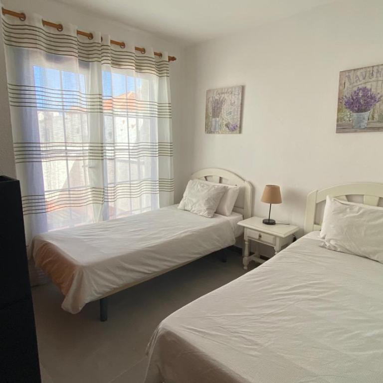 Vivienda Vacacional Delia Castillo 3B - Two-Bedroom Apartment - 10