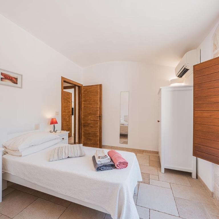 Trullo Rondini Acquarula - Villa - 62