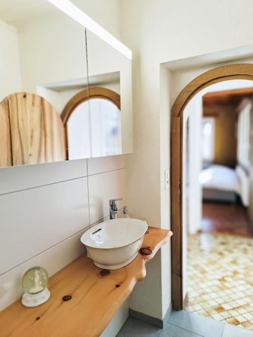 Casa Jenini - Wohnung im Patrizierhaus neben Schloss Leuk - Apartment mit 2 Schlafzimmern - 23