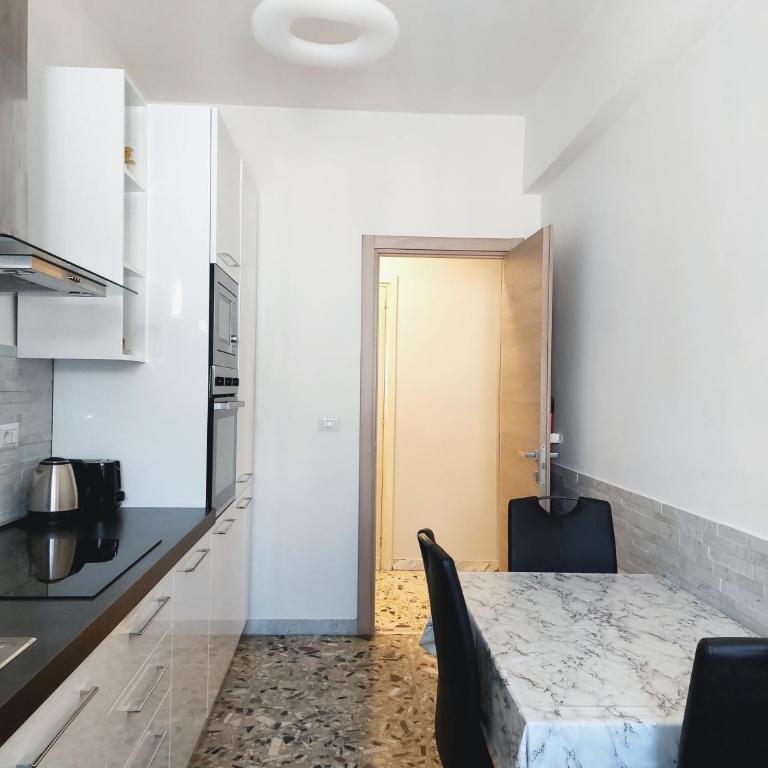 Luminoso a due passi da Trastevere - Appartamento con 1 Camera da Letto - 11
