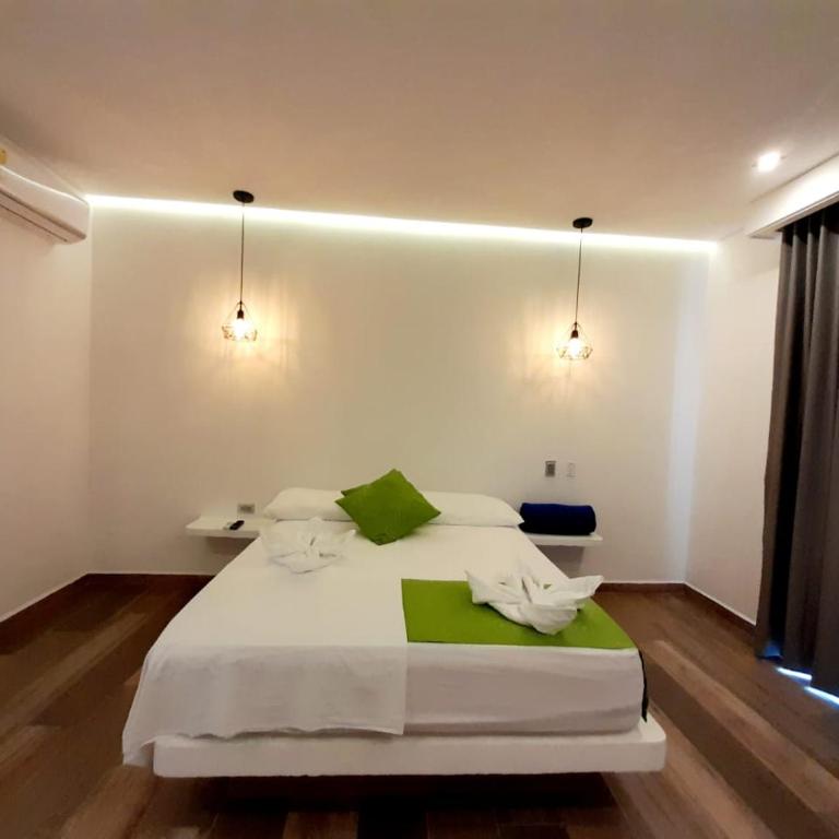 Hotel Monte Bello - Habitación Individual Deluxe con balcón - 5