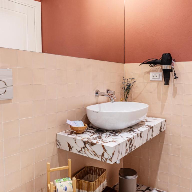 La Lu cozy rooms 2 - Appartamento Deluxe con 1 Camera da Letto e Vista Città - 5