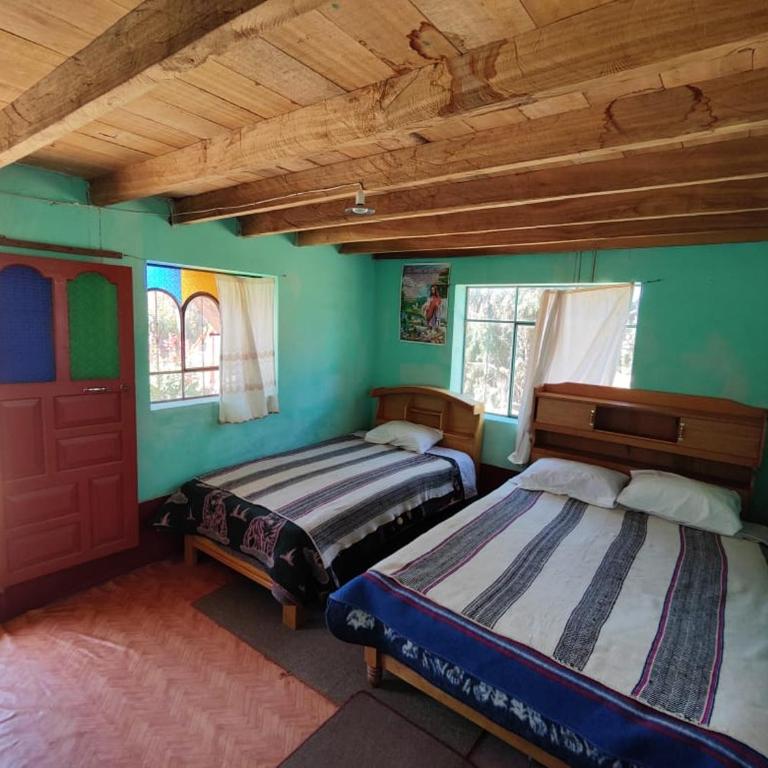 ENCHANTED LODGE Taquile Island - Family Room with Shared Bathroom - 5