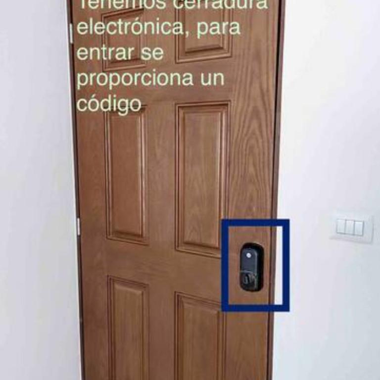 Moderna habitación con baño privado Zona Conín QRO - Double Room with Private Bathroom - 50