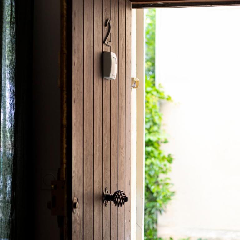 Charmante maison en Arles : La Roquette - One-Bedroom Apartment - 23