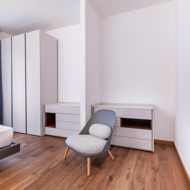 JOIVY Cavour 238 - Appartamento con 2 Camere da Letto - 8