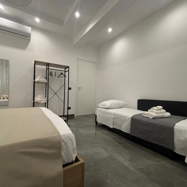 Louis Helen Apartment - Three-Bedroom Apartment - 20