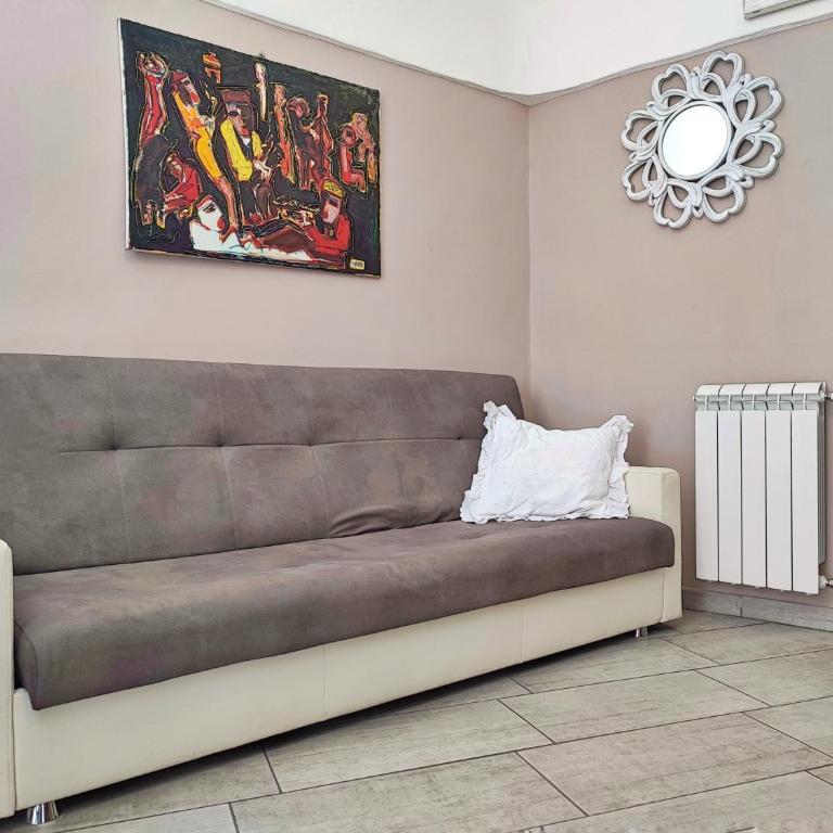 Duomo View 5 Balconies Bright Apartment Catania Center - Two-Bedroom Deluxe Apartment with Balcony - 18