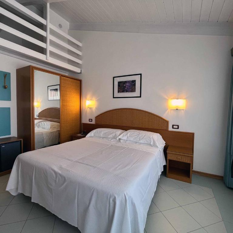 Hotel Regina - Camera Matrimoniale Standard - 3