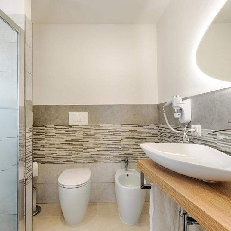 Belvedere Barocco - Camera Familiare con Bagno Privato - 2