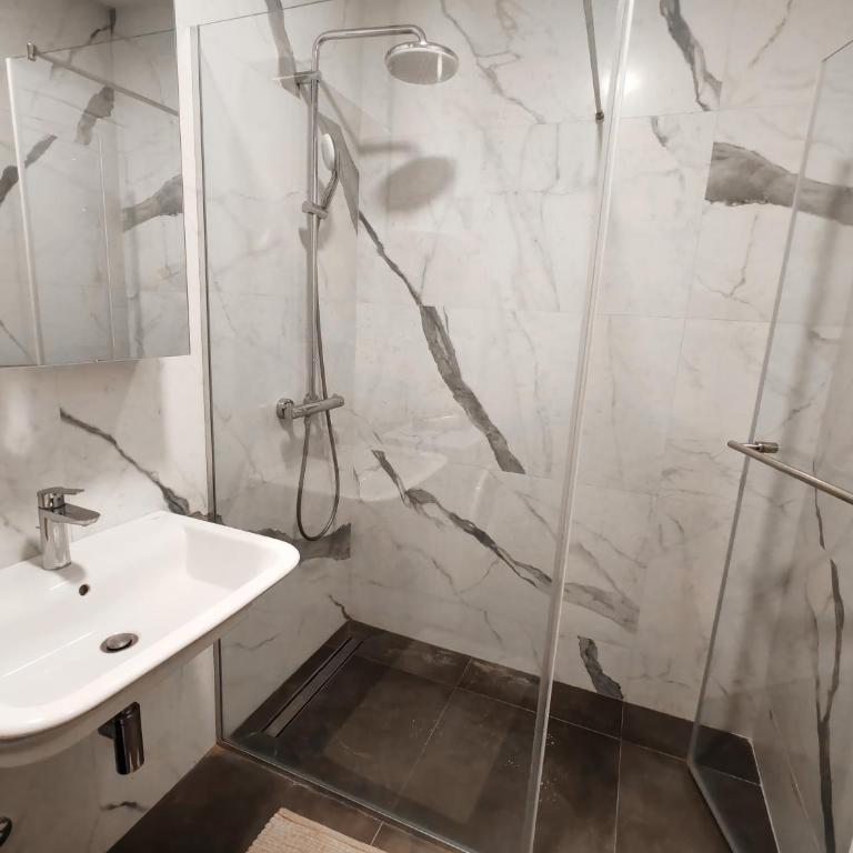 TRE Apartments - One-Bedroom Apartment - 12