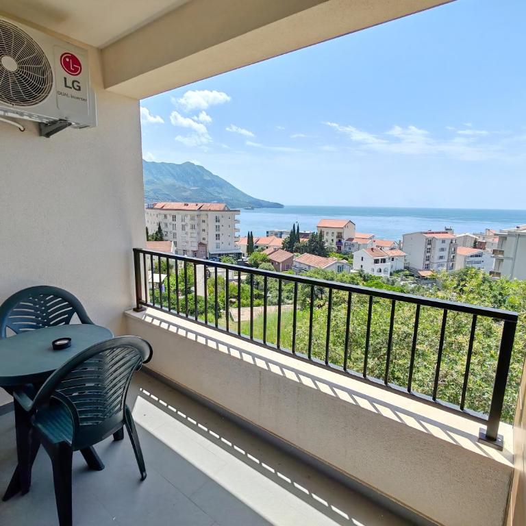 TRE Apartments - One-Bedroom Apartment - 13