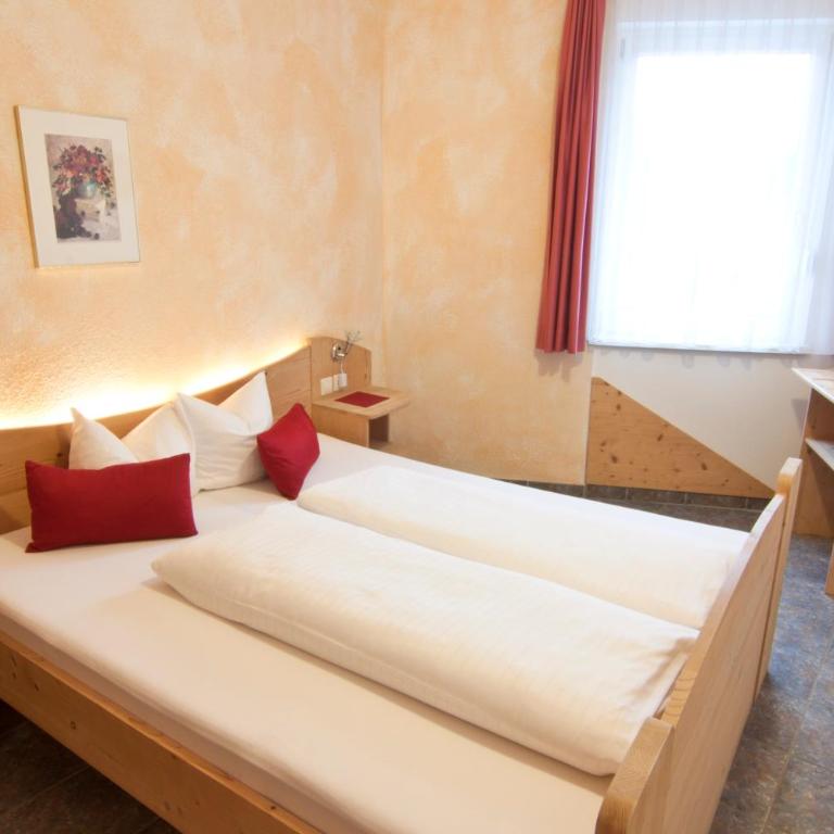 Appartementhaus Marina - Apartment mit 2 Schlafzimmern und Balkon - 3