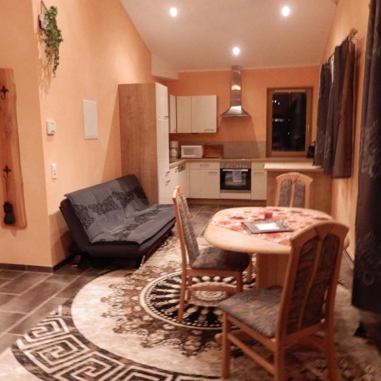 Schloßburg Reiserhof - One-Bedroom Apartment with Balcony - 2
