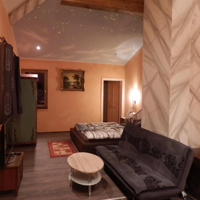 Schloßburg Reiserhof - One-Bedroom Apartment with Balcony - 8
