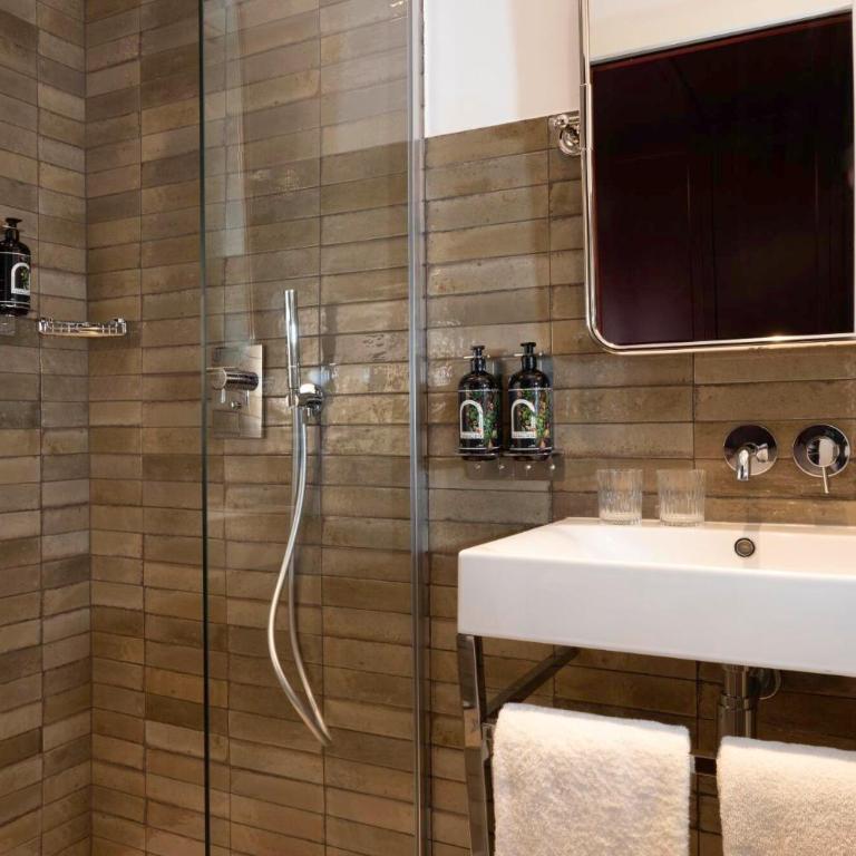 Hôtel Ginette à la Folie & Spa - Chambre Double Deluxe avec Accès au Spa - 4