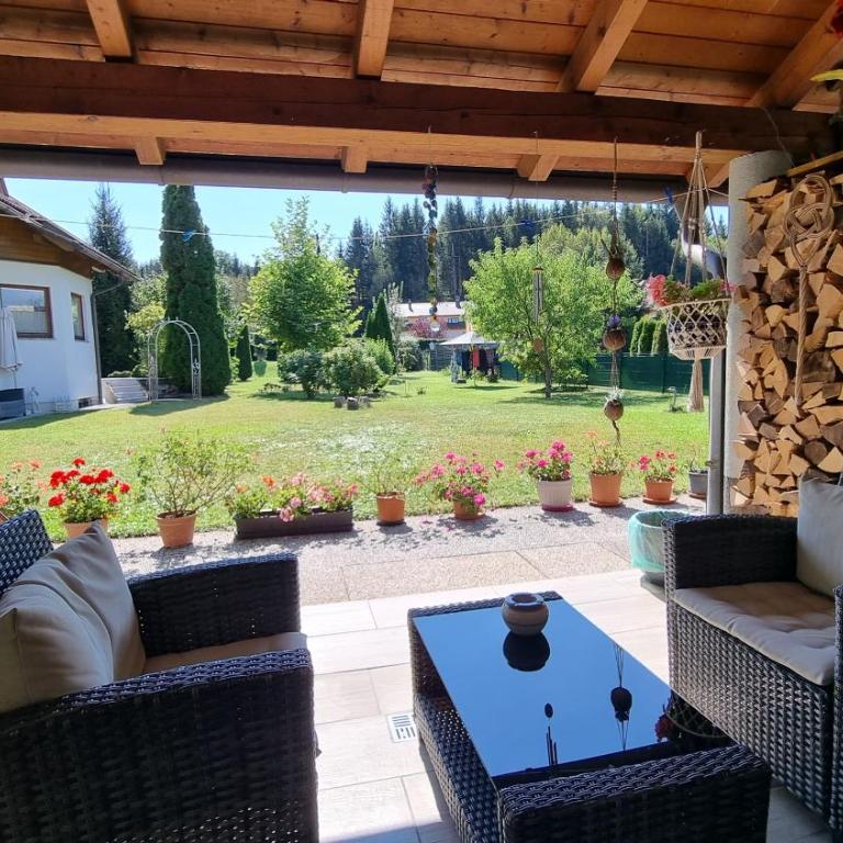 Lemon Yard Apartments - Apartment mit Terrasse - 3
