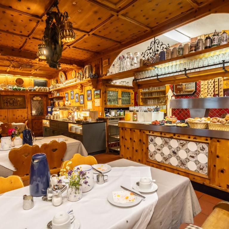 Hotel & Gasthof Fraundorfer - Doppelzimmer mit Balkon - 10