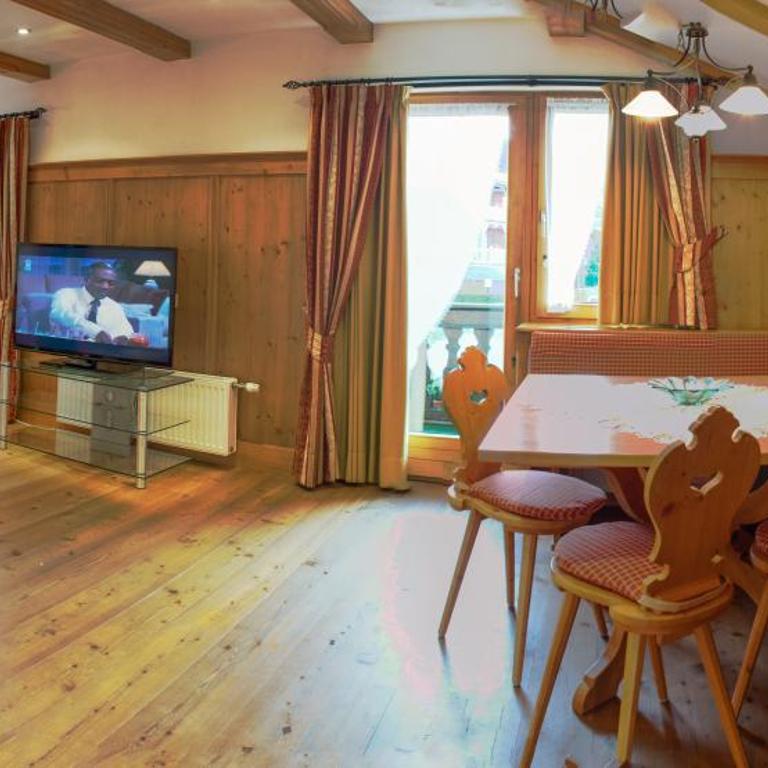 Gästehaus "Ski-Depot" - Apartment mit Balkon - 4