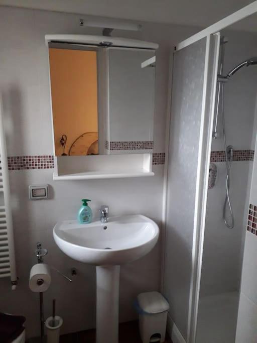 quadrilocale 3 bagni Torino centro - Appartamento con 3 Camere da Letto e con Balcone - 15
