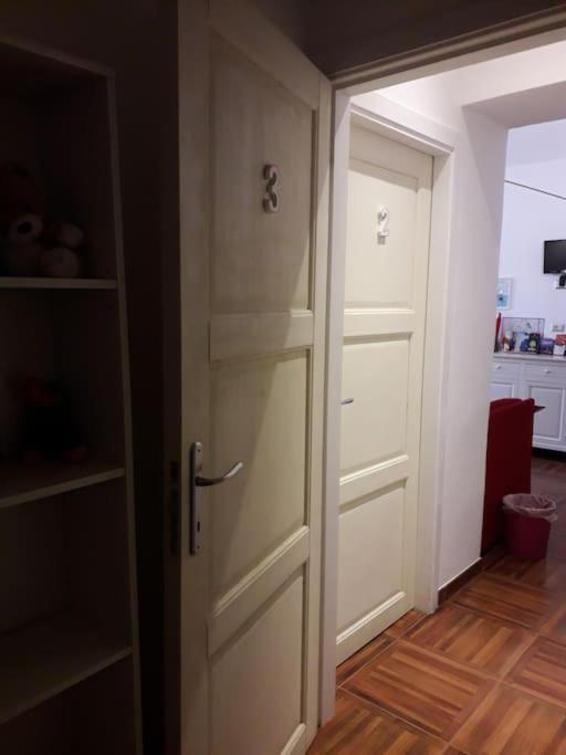 quadrilocale 3 bagni Torino centro - Appartamento con 3 Camere da Letto e con Balcone - 49
