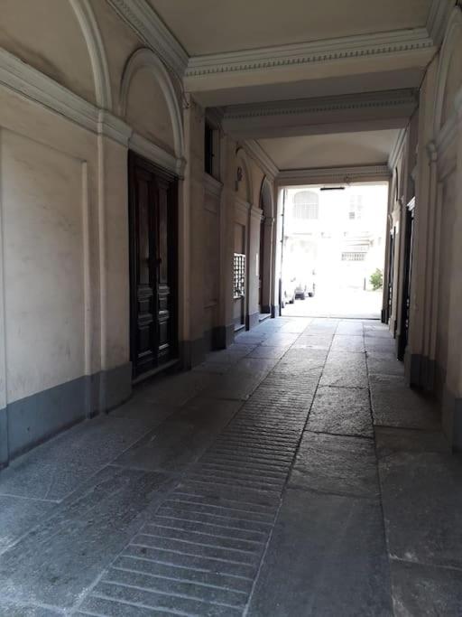quadrilocale 3 bagni Torino centro - Appartamento con 3 Camere da Letto e con Balcone - 54
