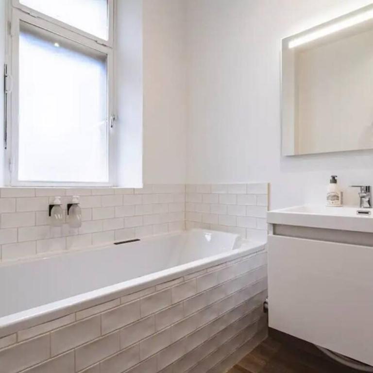 Bulle, vue Cathédrale incroyable - Apartamento de 1 dormitorio - 4