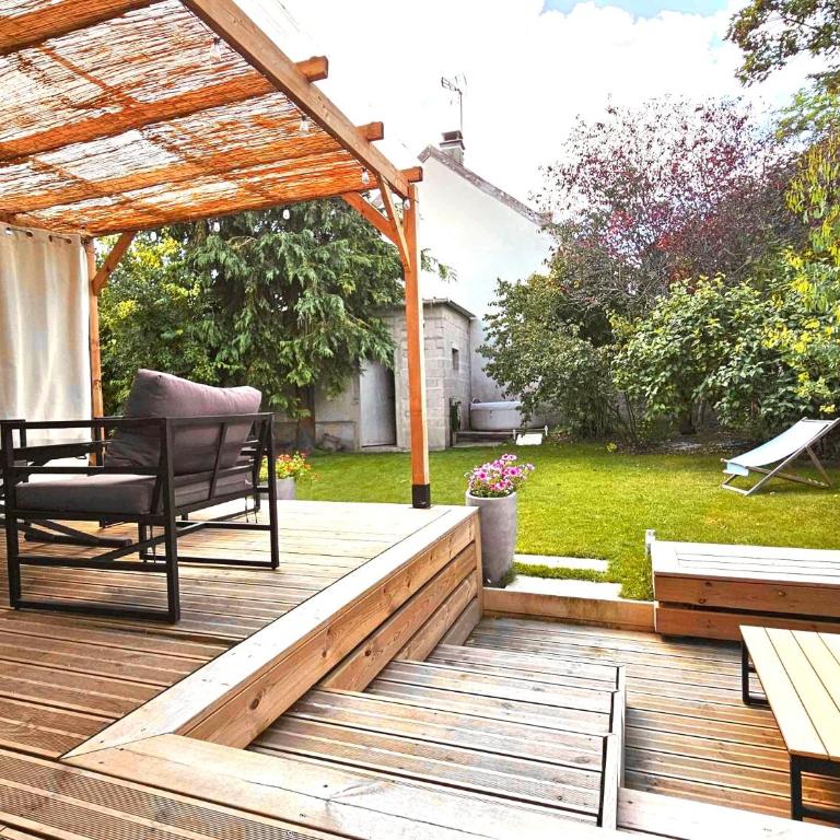 Grande maison de charme avec jardin - Maison 3 Chambres - 2