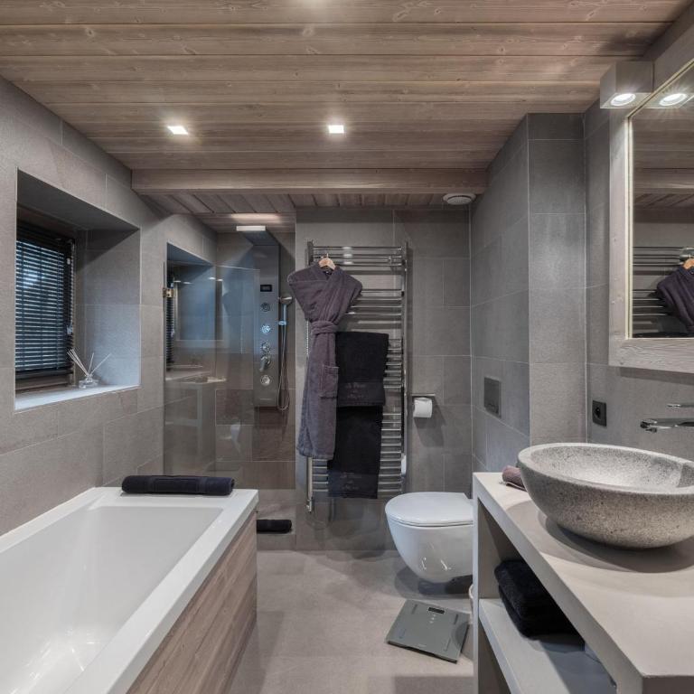 Luxueux chalet 6 chambres avec jacuzzi et home-cinéma à Megève, proche centre - FR-1-569-93 - Chalet - 14
