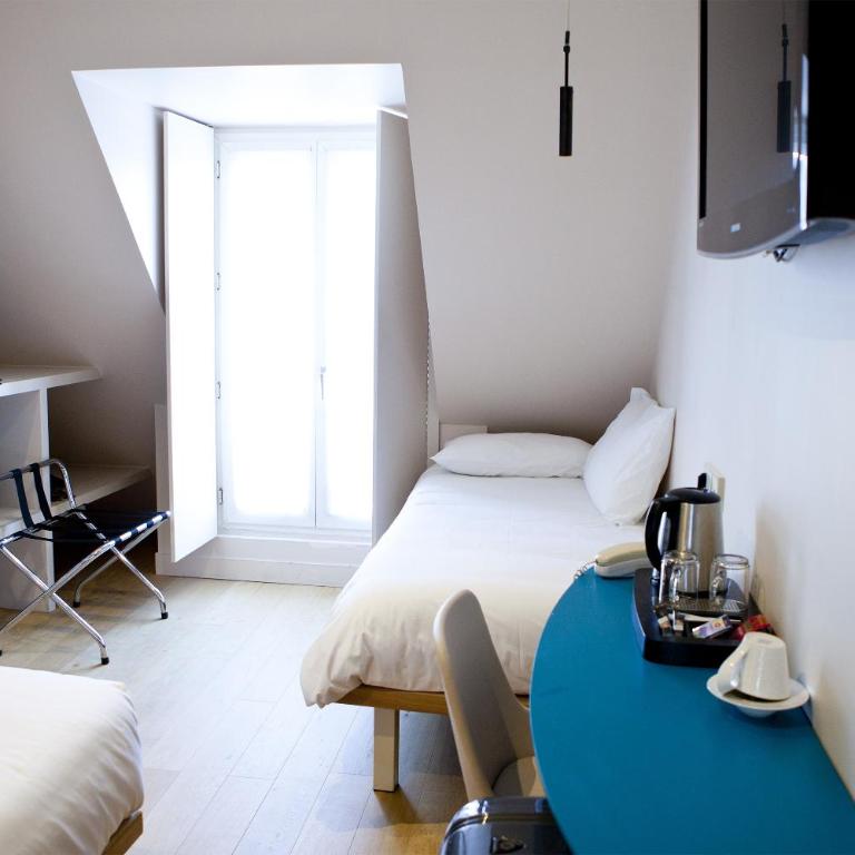 Hotel Andréa - Chambre Triple avec Balcon - 7