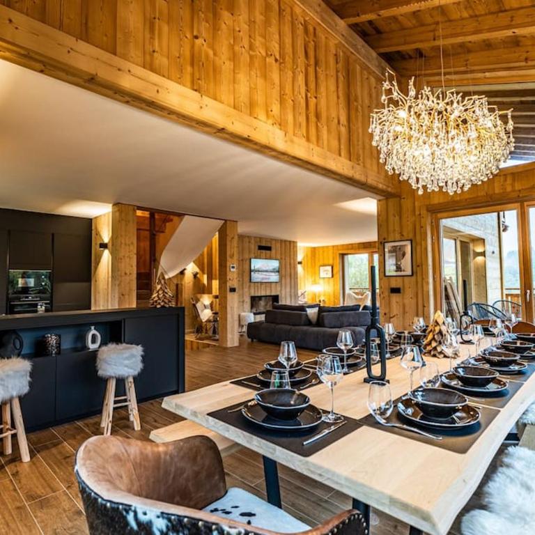 Chalet Tiki avec jacuzzi, terrasse, 5 chambres - Chalet - 17
