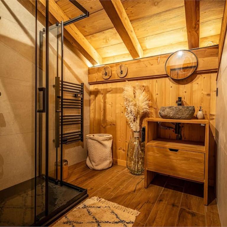 Chalet Tiki avec jacuzzi, terrasse, 5 chambres - Chalet - 37