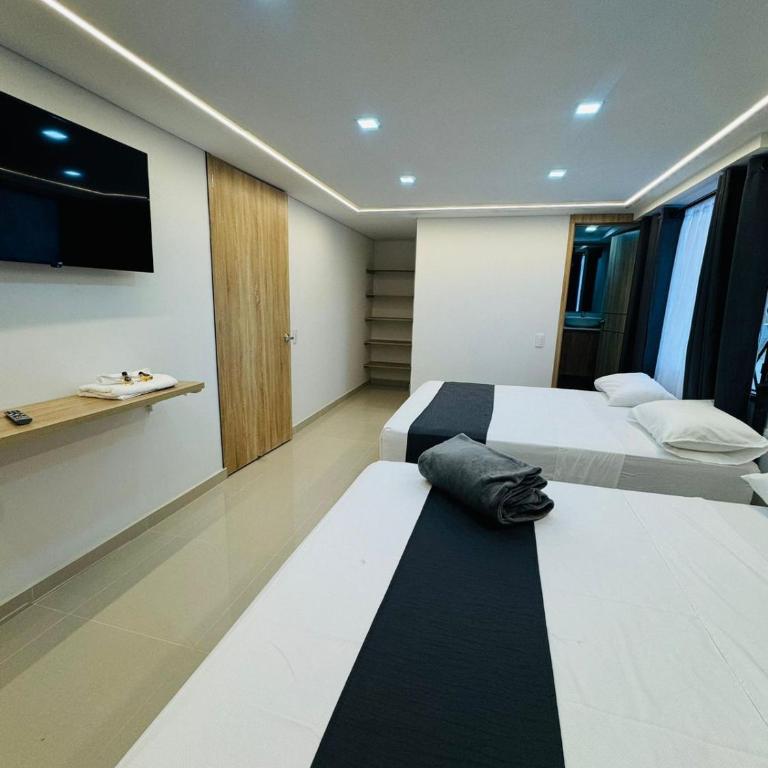 Aero Hotel - Habitación Cuádruple Clásica - 2