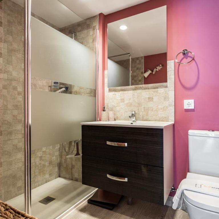2 habitaciones y 2 baños, vista lateral mar Sofia 2 by Sur Suites - Two-Bedroom Apartment - 9