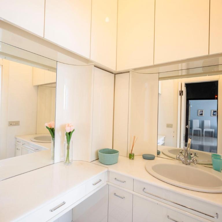 Splendido Appartamento in Zona Città Studi - Appartamento con 3 Camere da Letto - 2