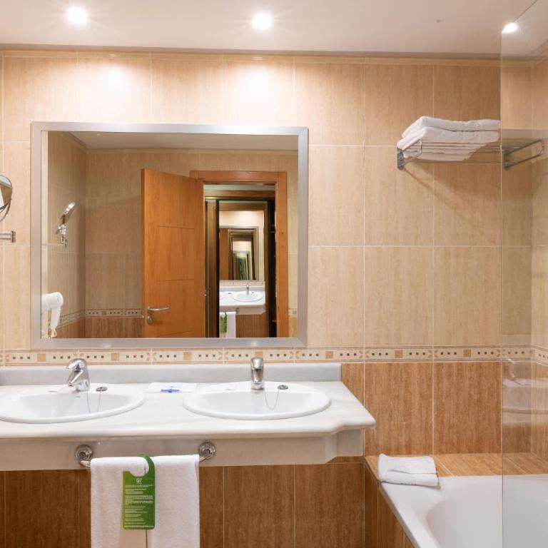GF Fañabe - Habitación Familiar (2 adultos y 2 niños) - 3