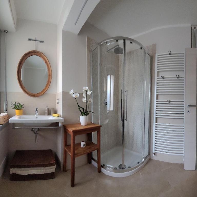 Alloggio Lù casa vacanze - Appartamento con 2 Camere da Letto e con Vista Montagna - 9