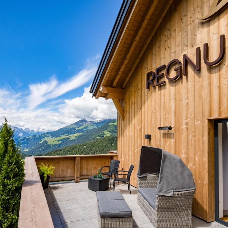 Hotel Regnum Zegg - Deluxe Doppelzimmer mit Zustellbett - 4