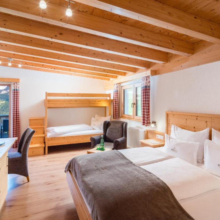 Hotel Regnum Zegg - Familienzimmer mit Balkon - 7
