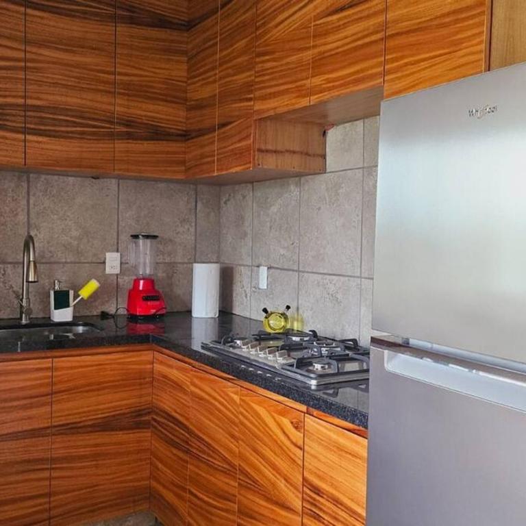 Familiar, amplio y con alberca - Apartamento de 3 dormitorios - 24