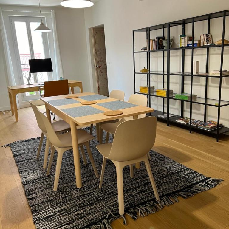 T4 atypique plein centre ville classé 3 étoiles - Apartamento de 2 dormitorios - 6