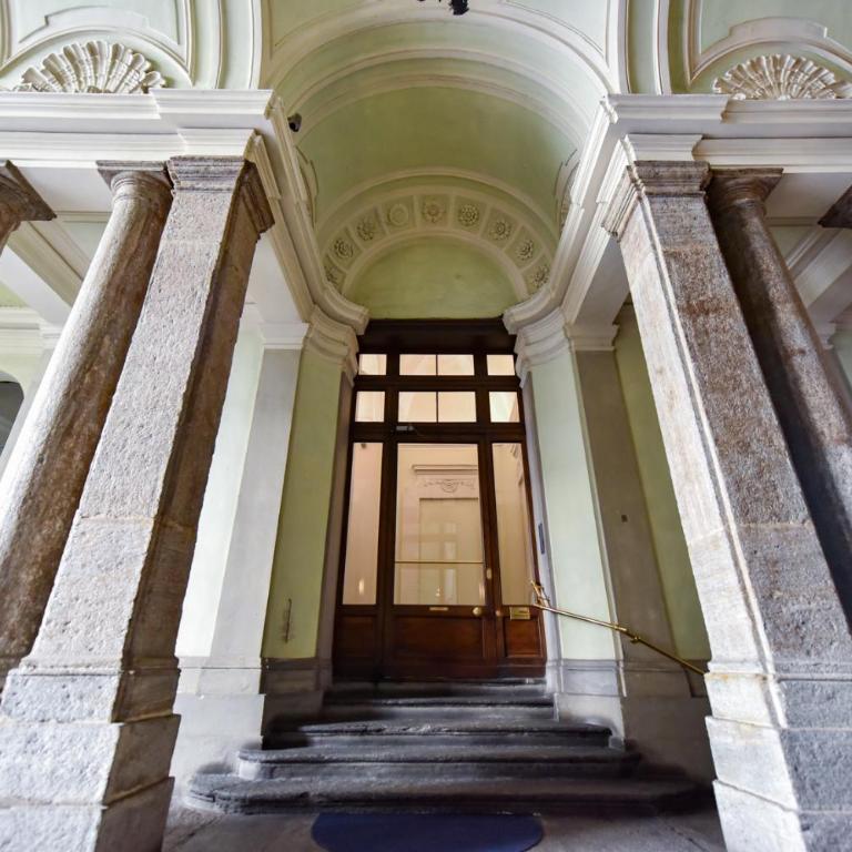 Attico centrale con vista Torino - Appartamento con 1 Camera da Letto - 30