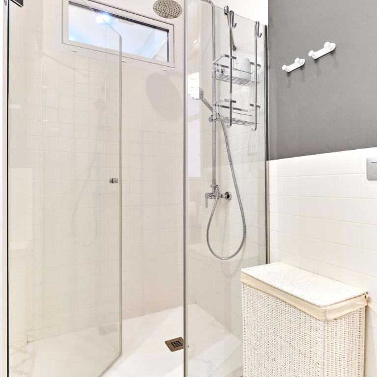 110m KKARA 3BR 2BA central Plaza Nueva view apt - Three-Bedroom Apartment - 34